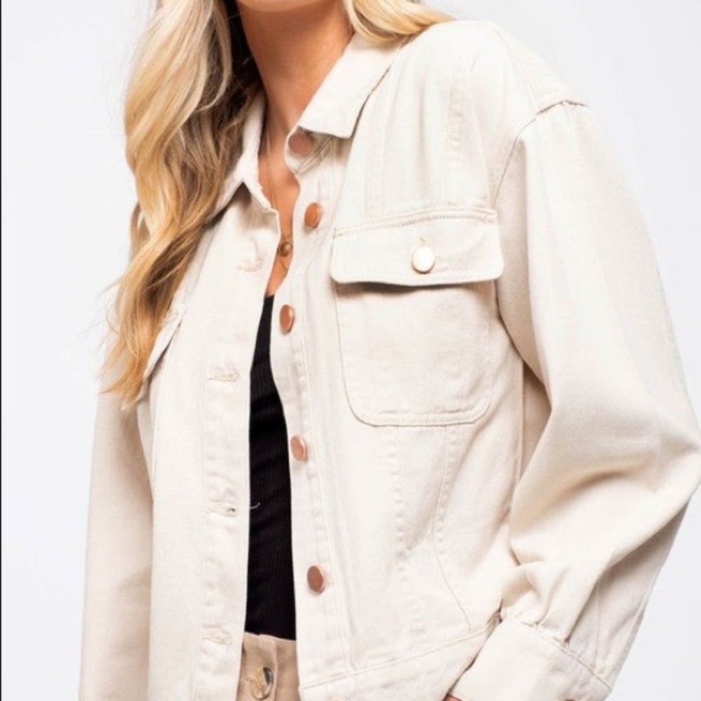 Button down jacket - Picture 2 of 3